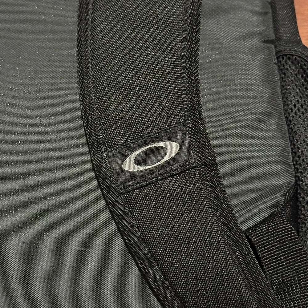 Oakley backpack black